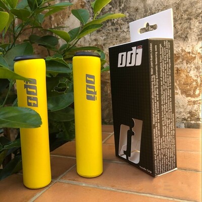 2 kom ODI MTB biciklistički upravljač Ultralaki, mekani protuklizni navlaka za bicikle Ručke za brdski cestovni bicikl Pjenasta navlaka