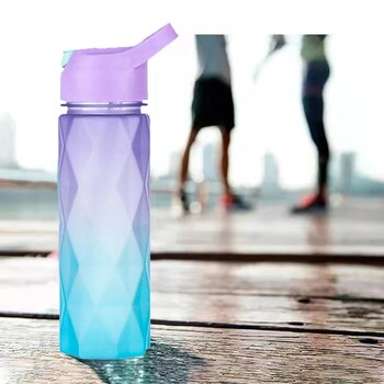 600ML Gradient Sports Bottle Water for Girls Πλαστικά μπουκάλια νερού με άχυρο φορητό μπουκάλι πόσιμου για υπαίθριο γυμναστήριο ταξιδιού