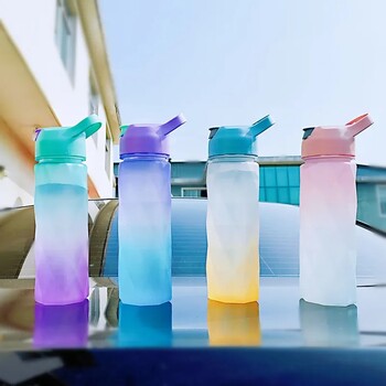 600ML Gradient Sports Bottle Water for Girls Πλαστικά μπουκάλια νερού με άχυρο φορητό μπουκάλι πόσιμου για υπαίθριο γυμναστήριο ταξιδιού