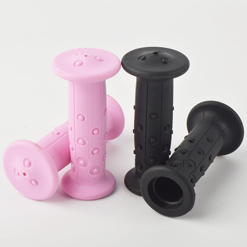 1 pāris gumijas bērnu velosipēda stūres stienis, gumijas roktura nodalījums 19 mm stūrei 3,6 collu bērnu velosipēda stūres rokturi