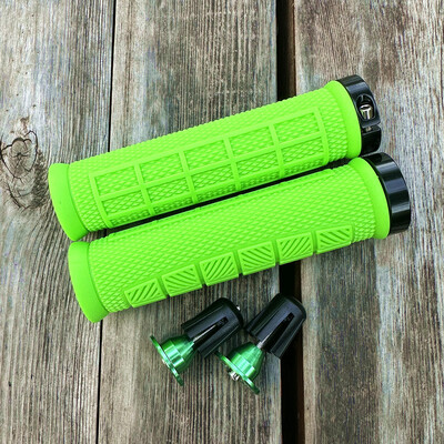 Īpaši vieglie kalnu velosipēdu rokturi riteņbraukšanas stūre silikagels, neslīdoši amortizatori, vienas slēdzenes izplešanās Mtb velosipēda rokturi