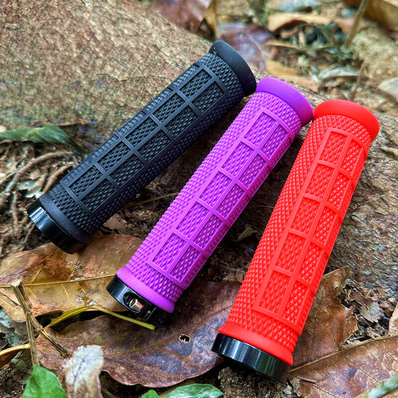 Īpaši vieglie kalnu velosipēdu rokturi riteņbraukšanas stūre silikagels, neslīdoši amortizatori, vienas slēdzenes izplešanās Mtb velosipēda rokturi