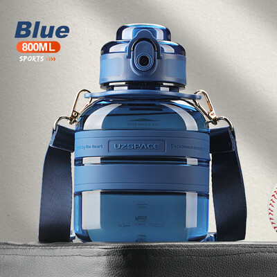 Sporta ūdens pudeles Plecu siksna Pārnēsājama necaurlaidīga Tritan plastmasas apļveida vai plakana tipa kauss āra ceļojumu tējkanna 800/1200ml