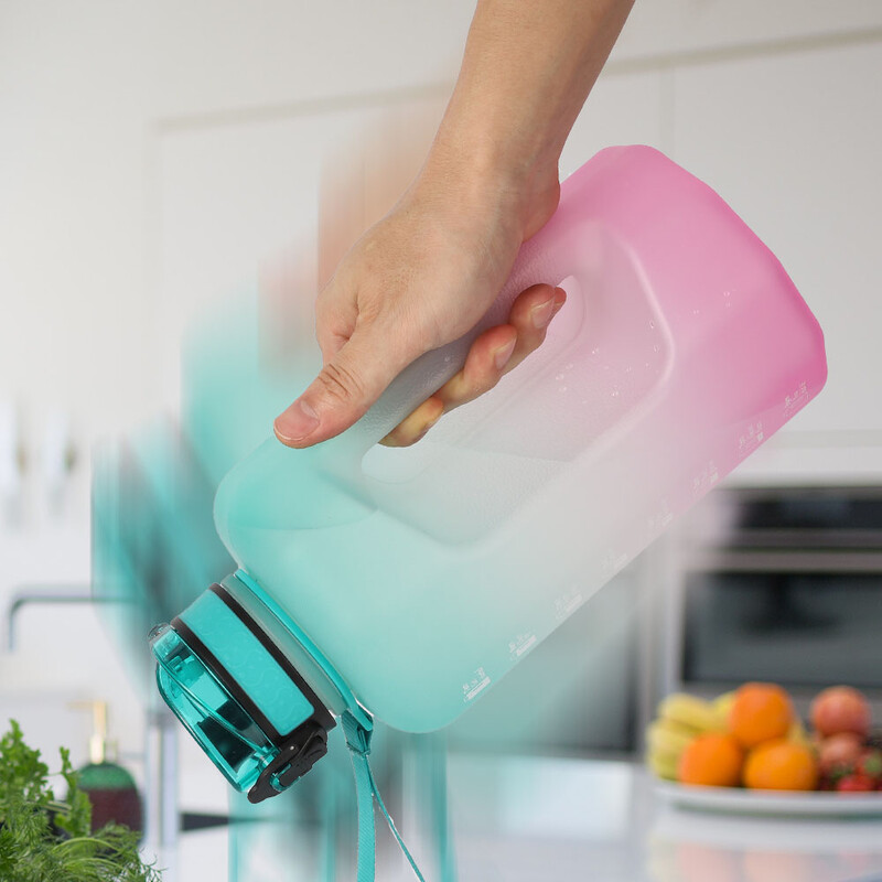 Liela ūdens pudele, 2,2 litri