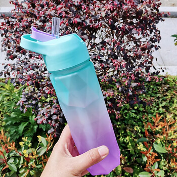 600ML Gradient Sports Bottle Water for Girls Πλαστικά μπουκάλια νερού με άχυρο φορητό μπουκάλι πόσιμου για υπαίθριο γυμναστήριο ταξιδιού