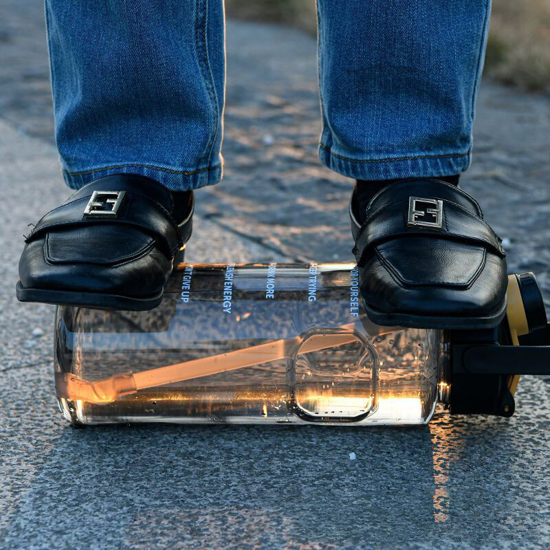 1,5 l/2 l/3 l pudelēs pildīts lielas ietilpības sporta ūdens kauss Necaurlaidīgs ar salmu plastmasu un laika zīmogu mājas sportam brīvā dabā