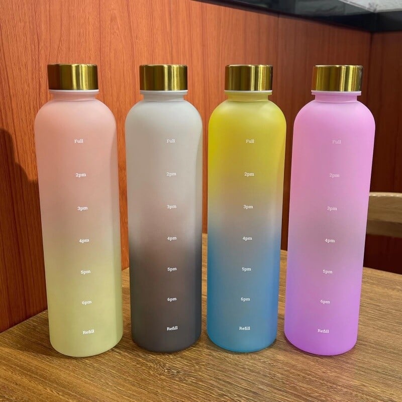 1L pudele ar laika marķieri 32 OZ Motivējoša Atkārtoti lietojama Fitnesa Sports Brīvdabas Ceļojumi Necaurlaidīga BPA nesaturoša matēta plastmasa