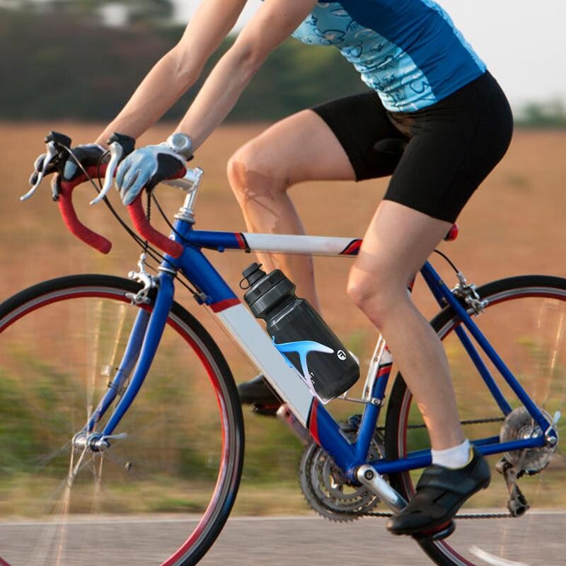 Velosipēdu ūdens pudele āra sportam Pārtikas kvalitātes PP materiāls Riteņbraukšanas aprīkojums Pārnēsājams lielas ietilpības dzērienu sporta ūdens pudele