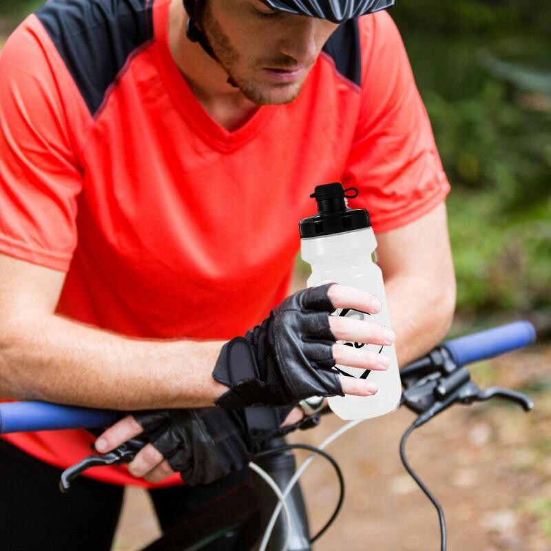 Riteņbraukšanas ūdens pudeles saspiežams velosipēda ūdens pudele 650 ml necaurlaidīga velosipēda ūdens pudele, kas piemērota lielākajai daļai velosipēdu būru pieaugušajiem un bērniem sportam
