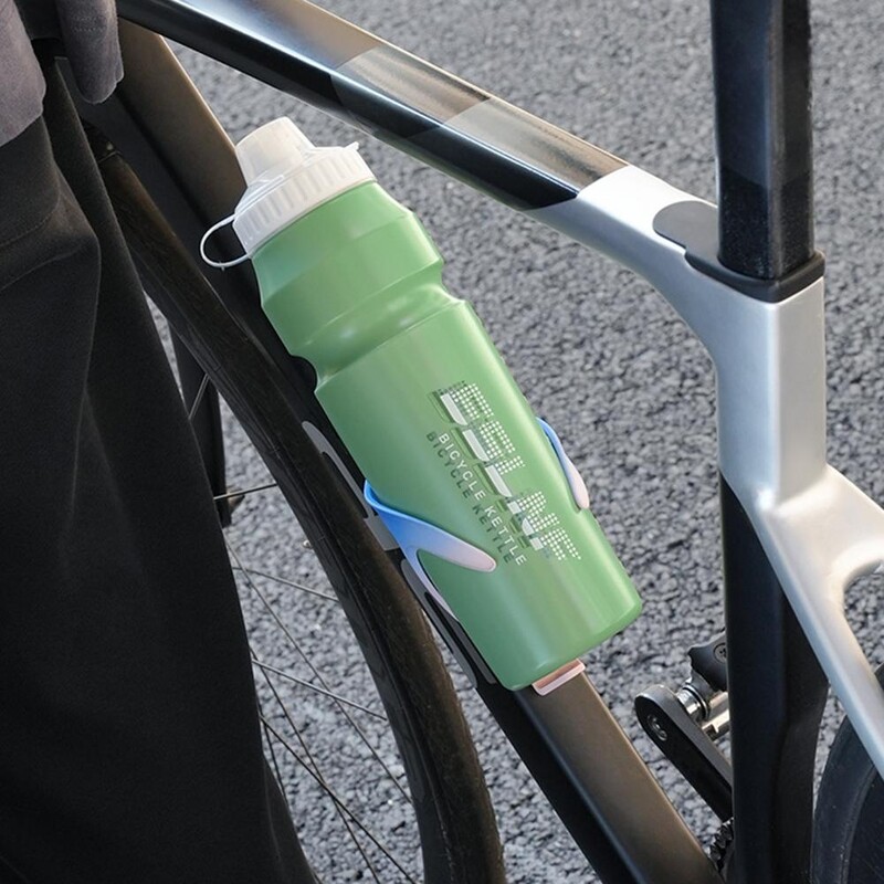 Fitnesa ūdens pudele Necaurlaidīga sporta pudele, 1000 ml riteņbraukšanas ūdens pudele, putekļu necaurlaidīga vāka ietilpība, viegla āra lietošanai uz ceļa