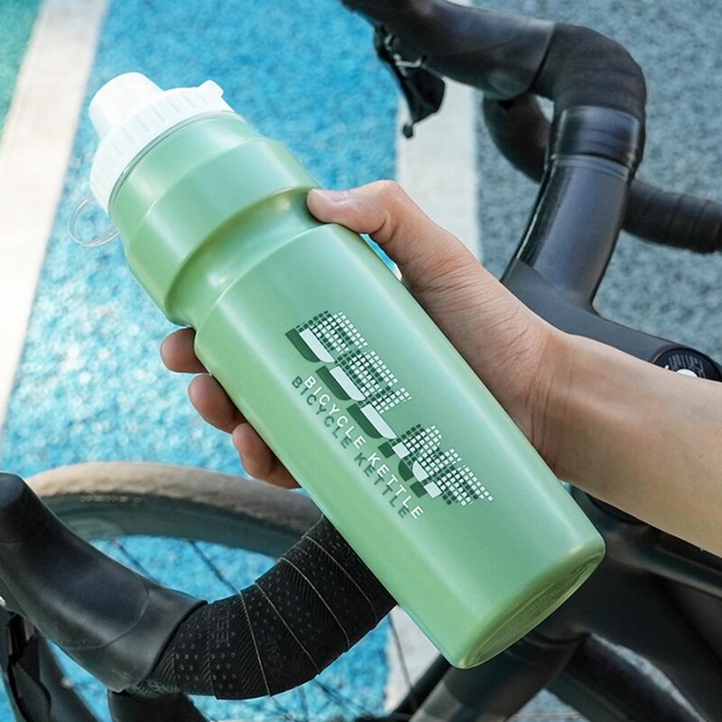 Fitnesa ūdens pudele Necaurlaidīga sporta pudele, 1000 ml riteņbraukšanas ūdens pudele, putekļu necaurlaidīga vāka ietilpība, viegla āra lietošanai uz ceļa