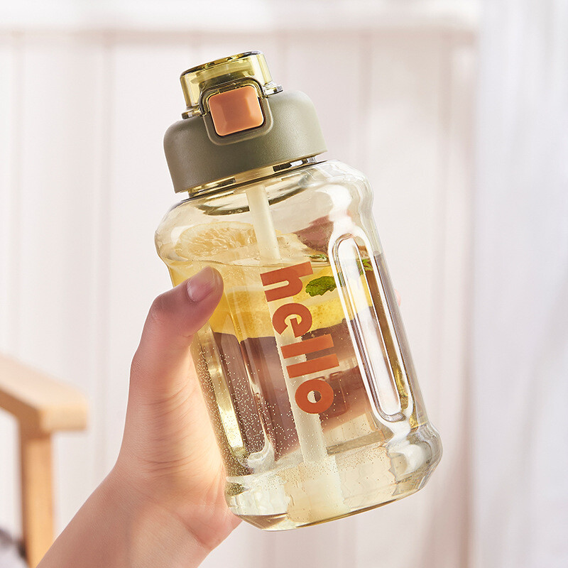 Sportska prozirna boca za vodu, modna plastična šalica sa slamkom, studentska boca za piće, boca za vanjska putovanja velikog kapaciteta, fitnes kuhalo
