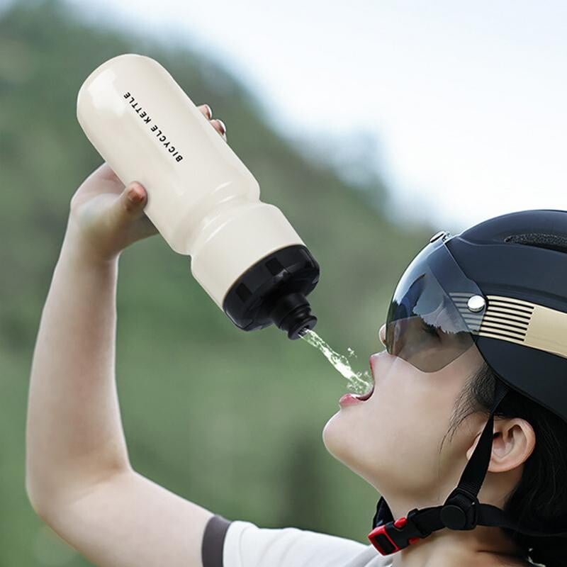 Vandens butelis dviračiams 720 ml Suspaudžiamas vandens butelis Dviračių vandens butelis Didelės talpos vandens butelis dviračiams Dviračių vandens butelis