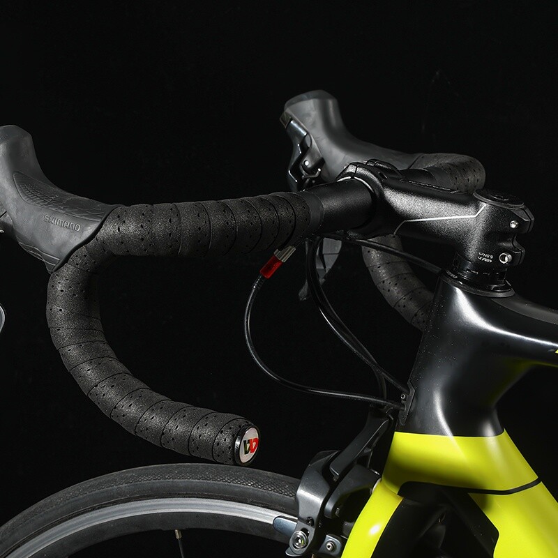 WEST BIKING Velosipēdu stūres lente Pretslīdes amortizējoša šosejas velosipēda roktura jostas apvalki ar stieņa gala spraudņiem Velosipēdu piederumi