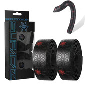 1 pāris pretslīdēšanas PU trieciena roktura lente ar stieņa gala spraudņiem.