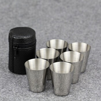 4/6 ΤΕΜ. Mini ανοξείδωτο ατσάλι Shot Glass Cup Outdoor Πρακτικά σετ κύπελλων ταξιδιού για μπύρα κρασιού ουίσκι με δερμάτινη τσάντα κάλυψης