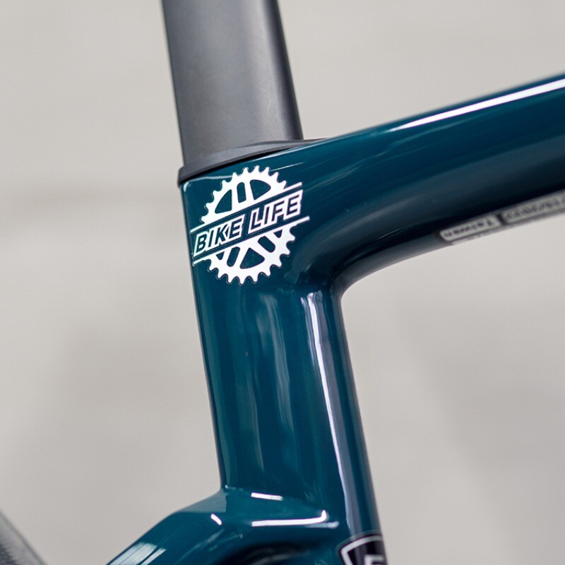 1PC BIKE LIFE velosipēda uzlīme rāmja augšējai caurulei sēdekļa caurulei dekoratīvā vinila uzlīme MTB velosipēda ūdensizturīgiem motociklu piederumiem