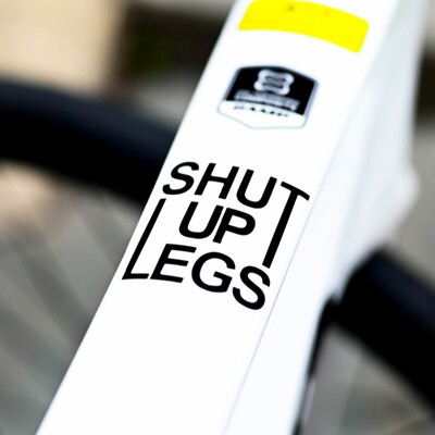 2 bucăți SHUT UP LEGS Autocolante pentru biciclete Cadru de bicicletă Tub superior Cască decorativă Decal din vinil pentru biciclete MTB Accesorii impermeabile pentru biciclete