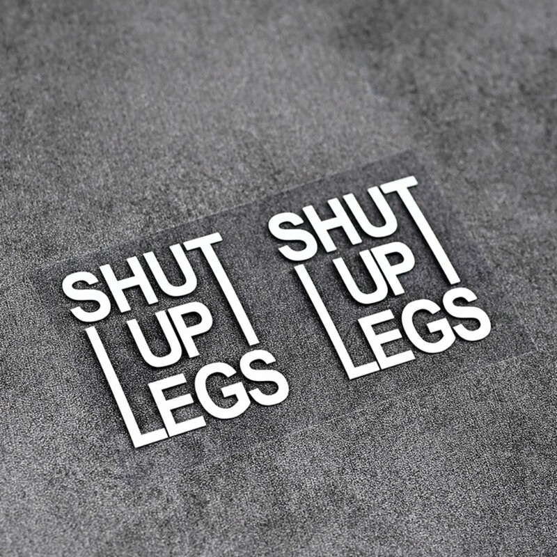 2GAB AIZSLĒGTAS KĀJAS Velosipēdu uzlīmes Velosipēda rāmja augšējā caurule Dekoratīvā ķiveres Vinila uzlīme MTB velosipēda ūdensizturīgajiem velosipēdu piederumiem