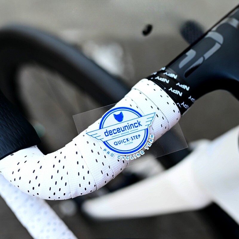 1PC Quickstep WOFLPACK velosipēda rāmja uzlīmes Ūdensizturīgas MTB velosipēda augšējās caurules izturīgas vinila uzlīmes Motociklu dekoru piederumi