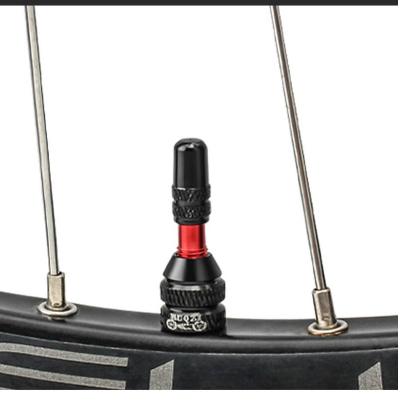 Dvigubos galvutės daugiafunkcis aliuminio lydinio padangų antgalis „pasidaryk pats“ veržliarakčio vožtuvo nuėmimas veržliarakčio vožtuvo šerdies įrankis dviračių priedai