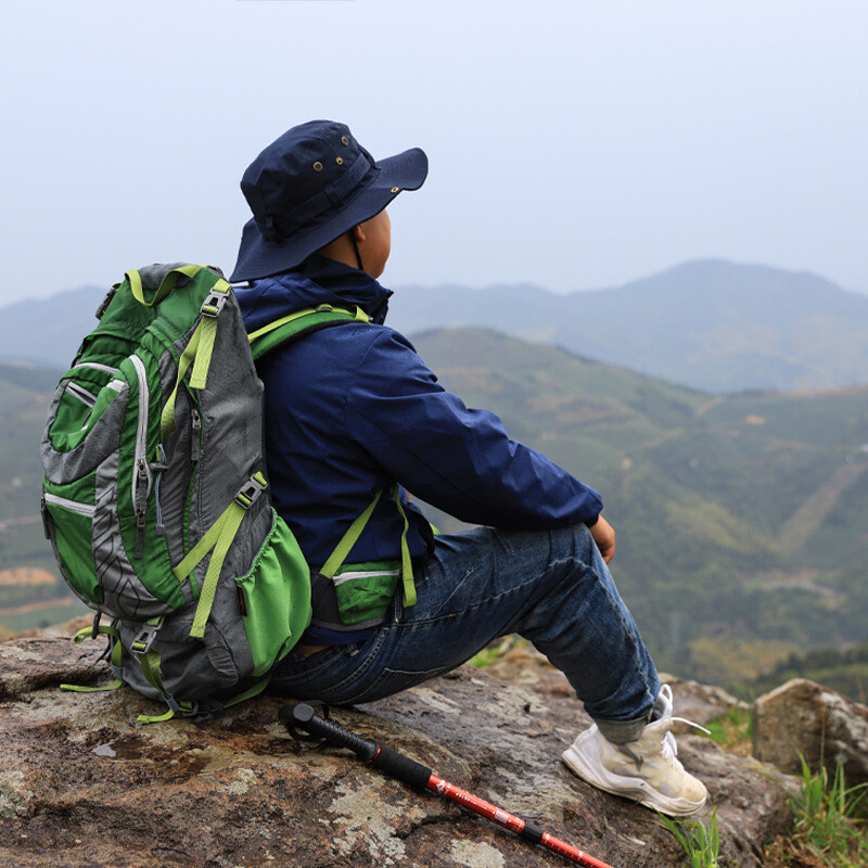 Pārgājienu nūjas, vieglas un īpaši pārnēsājamas pārgājienu nūjas pārgājieniem/kempingiem/kāpšanai/mugursomas/nūjošanai