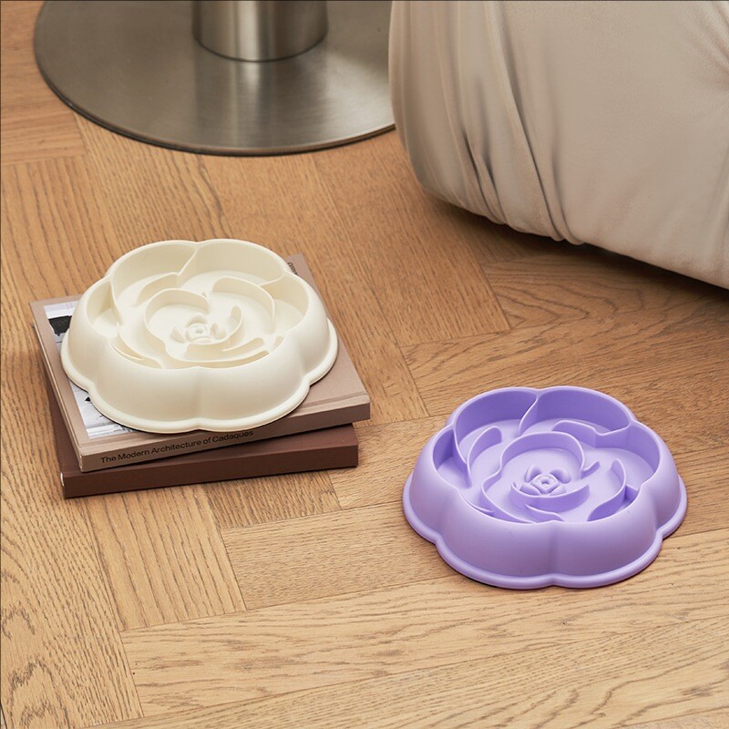 Ziedlapiņas Lēnās barības bļoda suņiem pret aizrīšanās lolojumdzīvnieku lēnā barība Pet Bowl pretslīdēšanas un trieciena suņu bļoda kaķu barības bļoda