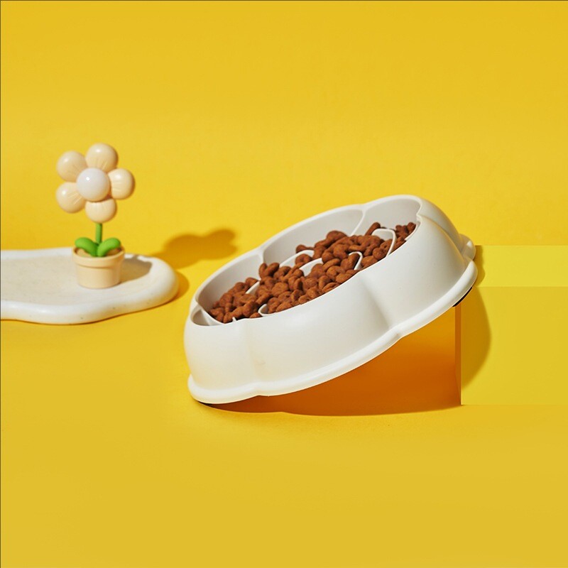 Ziedlapiņas Lēnās barības bļoda suņiem pret aizrīšanās lolojumdzīvnieku lēnā barība Pet Bowl pretslīdēšanas un trieciena suņu bļoda kaķu barības bļoda
