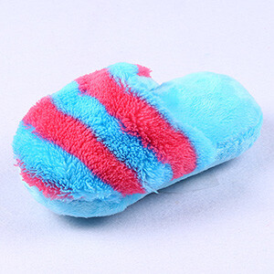 6 цвята Puppy Pet Dog Chew Toy Пълнена дъвчеща плюшена интерактивна сладка мека плюшена играчка с дизайн на чехли за кучета Кученце Продукт