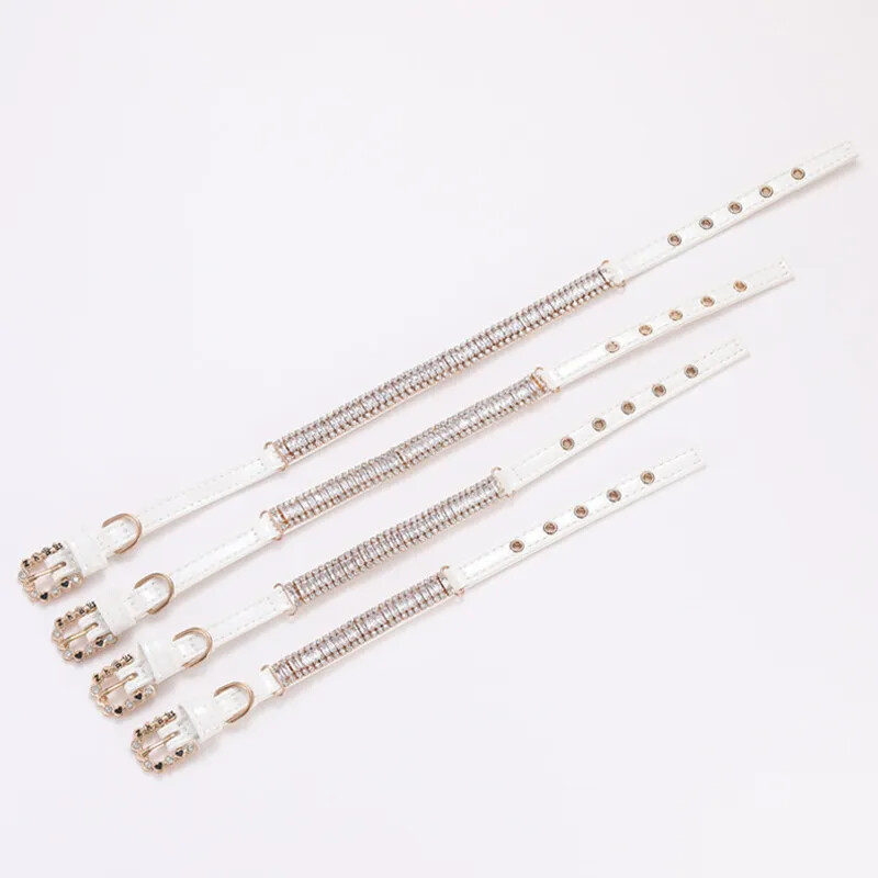 Suņu kaķu pērļu kaklasiksnas ar kristāla Rhinestone Pearl Cat Kaklarota Regulējama PU ādas kakla siksna maziem suņiem Kaķu aksesuāri