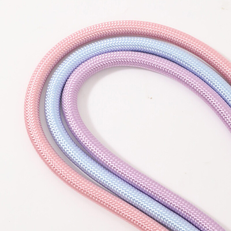 150 cm gara suņu pavada ar putuplasta rokturi, amortizējoša triecienu absorbējoša elastīga sakausējuma sprādze Izturīga, ērta virve pastaigām