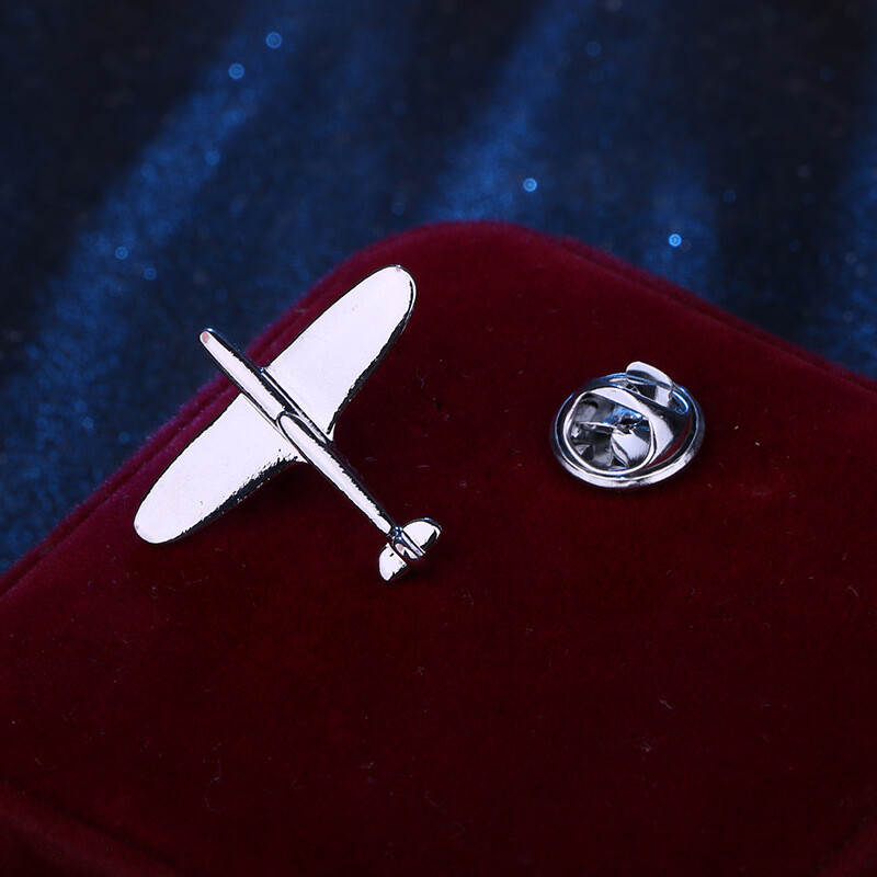 Europos ir Amerikos klasikinė mini sagė, švarkas, apykaklė, sagtis, segtukas, klevo lapas, lėktuvas, ženklelis, gyvūnas, mažas segtukas