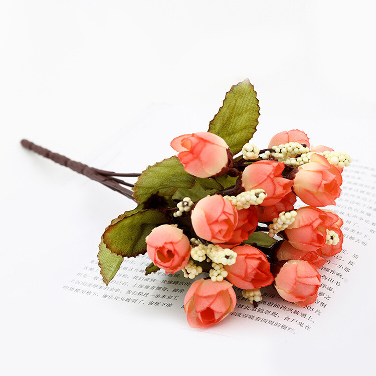 Europietiško stiliaus dirbtinių gėlių žvaigždžių pumpurų rožių pumpurų nykštis gėlių puokštė vestuvių kompozicija namų gėlių kompozicija gėlių meno dekoracija didmeninė prekyba