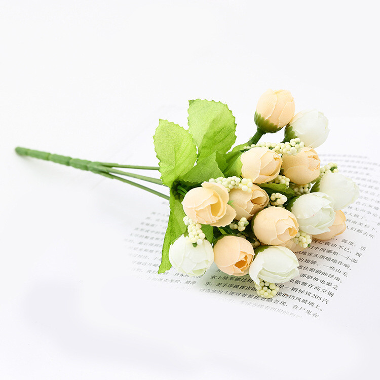 Europietiško stiliaus dirbtinių gėlių žvaigždžių pumpurų rožių pumpurų nykštis gėlių puokštė vestuvių kompozicija namų gėlių kompozicija gėlių meno dekoracija didmeninė prekyba