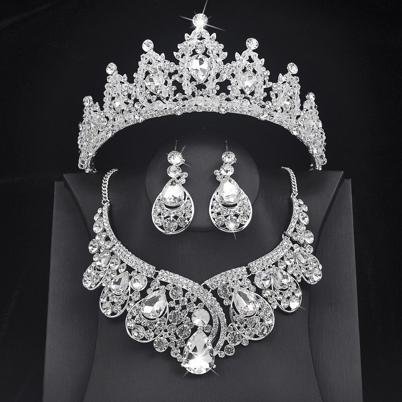 Трансгранична европейска и американска корона за глава булка костюм от три части сватбена рокля вечерна рокля аксесоари благородна и луксозна корона от кристали