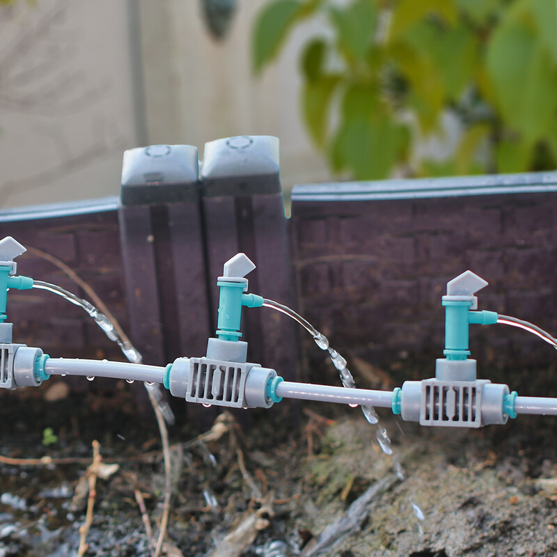 Visokokvalitetni podesivi kapaljke Quick Push Tee Connector Sustav za navodnjavanje vrta 1/4'' raspršivač Drip za staklenik