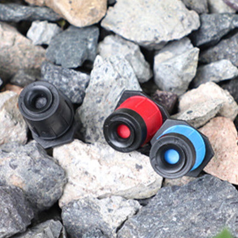 20/100 gab. Regulējams apūdeņošanas laistīšanas smidzinātājs 4/7 mm šļūtene laistīšanas pilienveida apūdeņošanas smidzinātājs Dārza ūdens apūdeņošanas sistēma