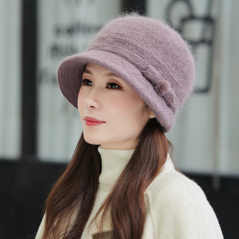 Cepure pusmūža un vecāka gadagājuma cilvēkiem, ziemas māte, truša kažokādas, pīles mēles adīta cepure, vecmāmiņa, bantīte, plus samta izgriezums, silts cepuru komplekts