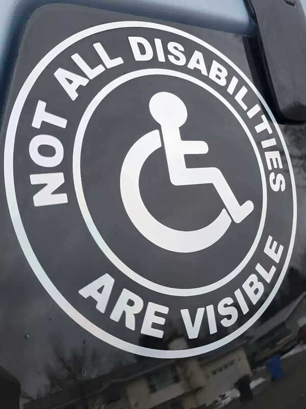 Ne visos negalios matomos Kūrybiški ir juokingi lipdukai animacinių filmų gerbėjams ir mėgėjams, aukštos kokybės automobilių sunkvežimiams, motociklams ir nešiojamiesiems kompiuteriams