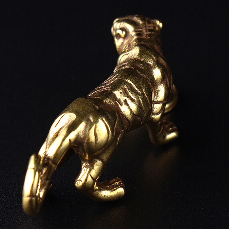 1kom Tigar Mali ukrasi Retro mesing Kineski horoskop Kip životinja Tigar Figurice Privjesci za ključeve Privjesci Antikni dekor za dom