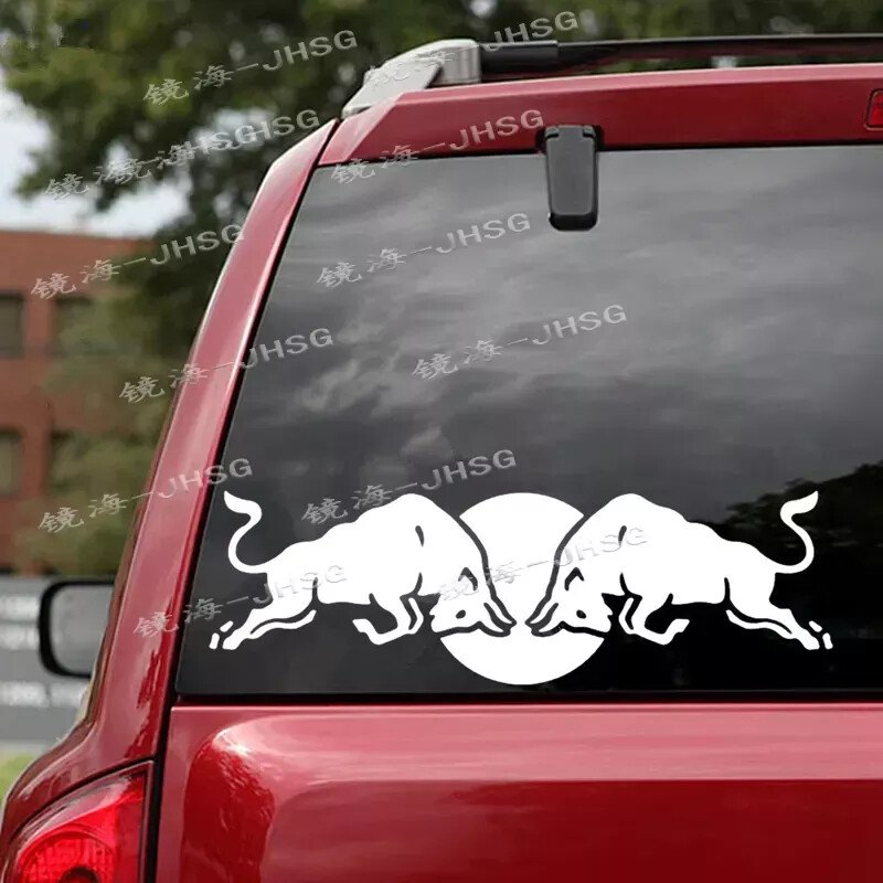 Bull matricák, vágott vinil matricák, különböző méretű autómatricák, karosszéria lökhárítók, hátsó ablakok, vízálló autódíszek