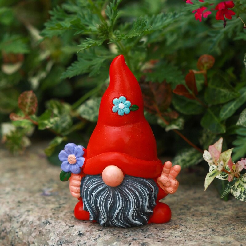 1db Arctalan törpebaba gyantadísz varázslatos kerti béketörpe virágot tartó kézműves sztereoszkópikus pixiszobor