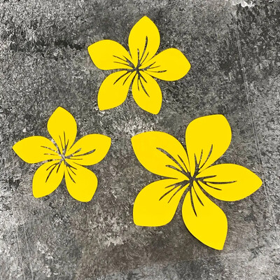 3 vnt. gražių gėlių automobilių lipdukai, skirti automobilio galinio lango buferio kėbulo šalmo dangtelio įbrėžimams, vandeniui atspariems žiedams motociklams