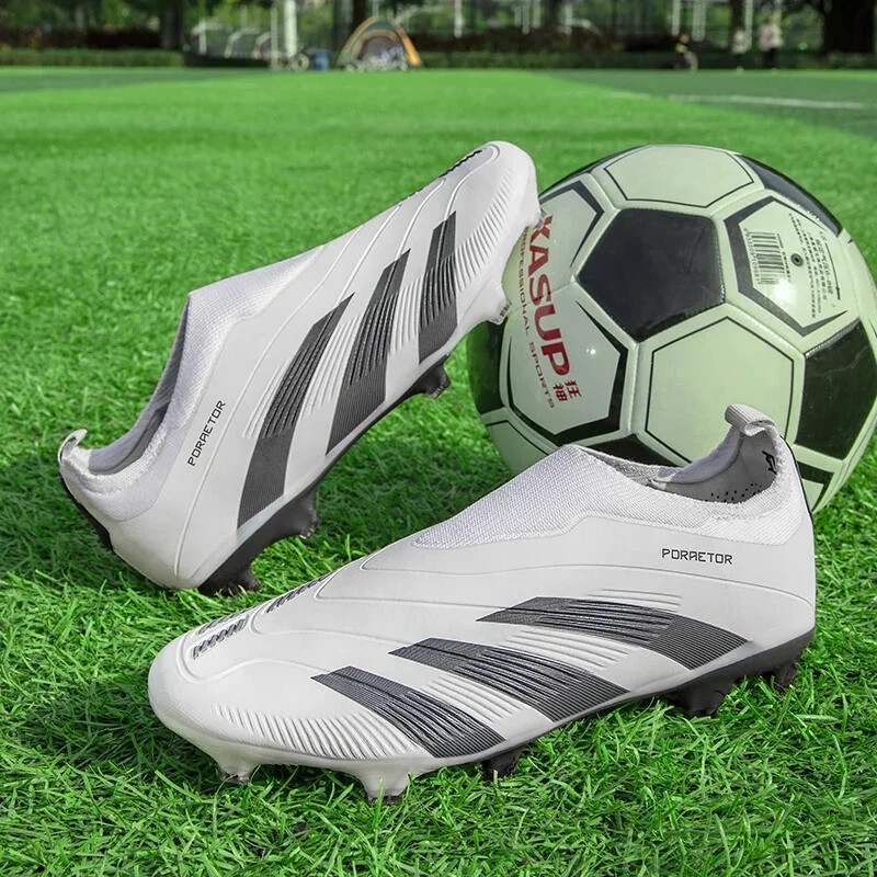 Férfi Professzionális könnyű csúszásmentes focicipők Puha TF/FG focicipők Csipszek Fű edzőcipők Kültéri sportcipők