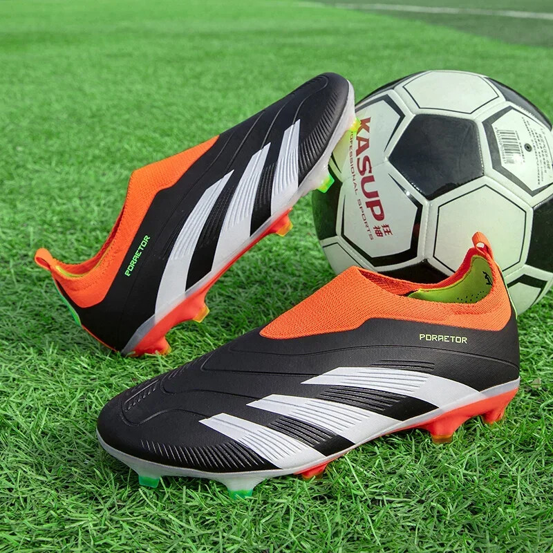 Férfi Professzionális könnyű csúszásmentes focicipők Puha TF/FG focicipők Csipszek Fű edzőcipők Kültéri sportcipők