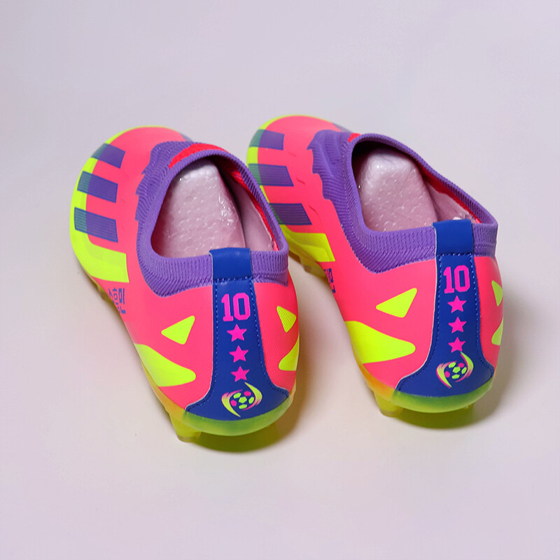 M0.2410 Csipke nélkül Férfi focicipő edzés csúszásmentes gyep foci kapcsok TF/FG futballcipők Chuteira Campo 35-45 férfi számára