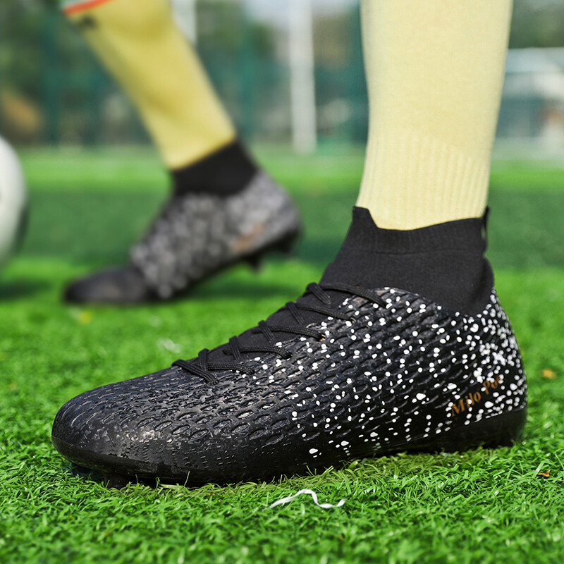 Vīriešu futbola apavi skavas Profesionāli augstas augšdaļas elpojoši sporta futbola apavi iekštelpām ārā