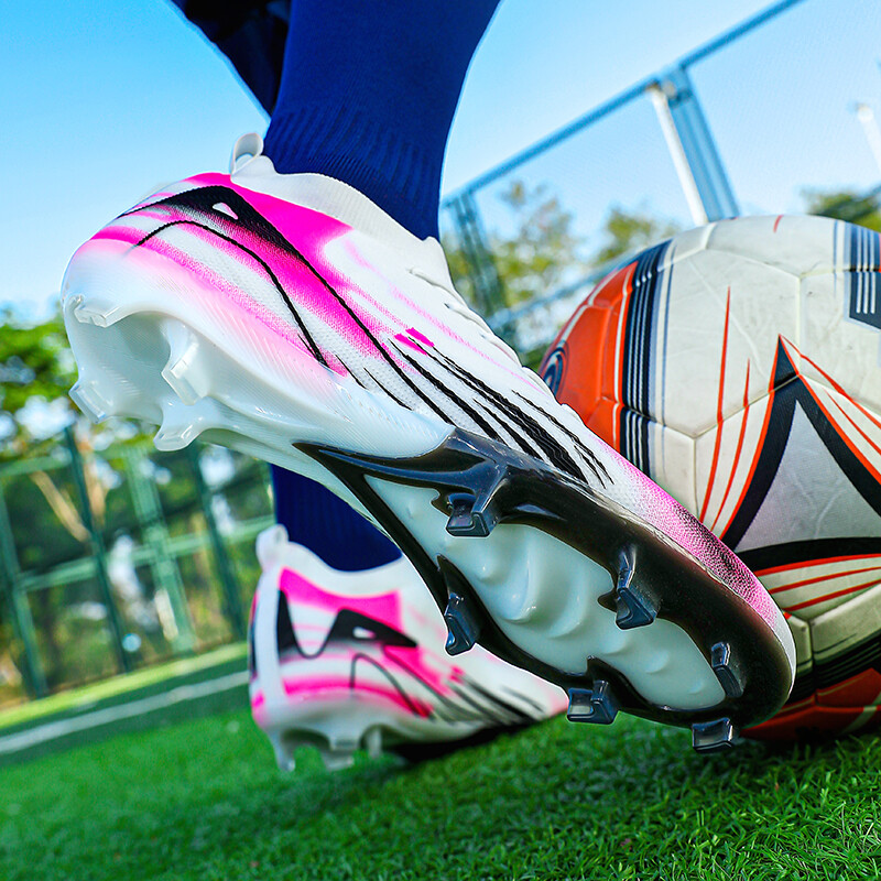 Jauni vīriešu futbola apavi TF/FG Hot Pārdod augstas kvalitātes bērnu futbola zābakus āra pretslīdes treniņu kedas