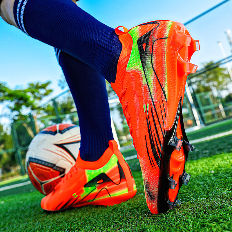 Jauni vīriešu futbola apavi TF/FG Hot Pārdod augstas kvalitātes bērnu futbola zābakus āra pretslīdes treniņu kedas