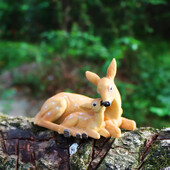 1 gab. Brieža statujas figūriņas pagalma statujas dārza rotājumi iekštelpu un āra pagalma dzīvnieku dekorēšanai Mini dzeltenbrūna Personība Maza